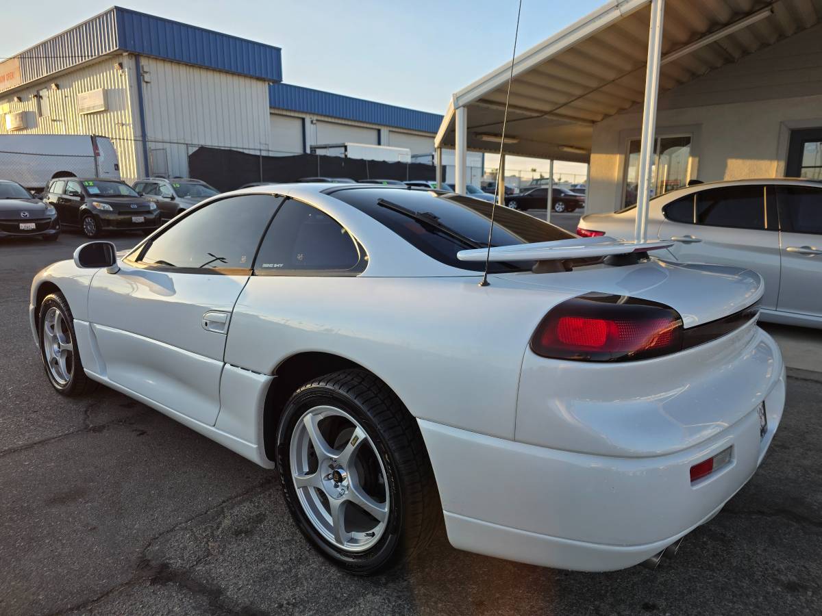Dodge-stealth-rt-hatchback-2d-1995-white-25