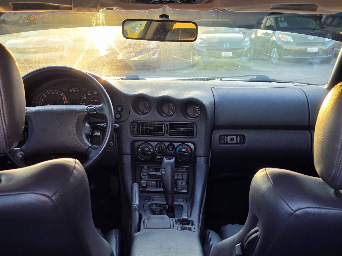 Dodge-stealth-rt-hatchback-2d-1995-white-28