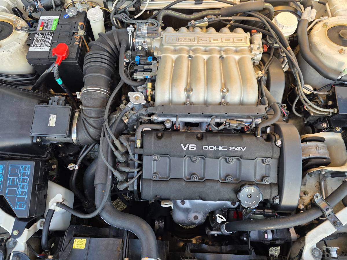 Dodge-stealth-rt-hatchback-2d-1995-white-36