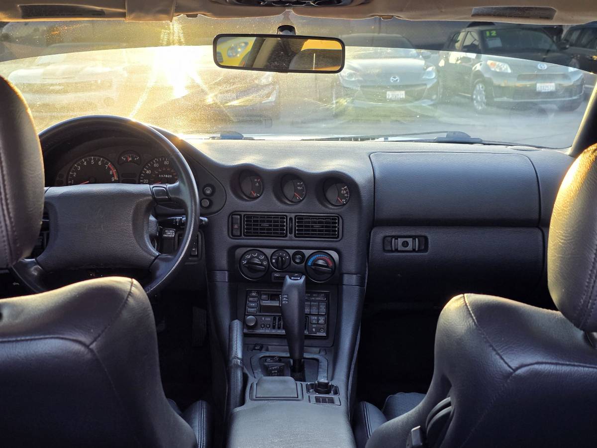 Dodge-stealth-rt-hatchback-2d-1995-white-70