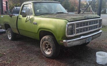 Dodge-truck-1979