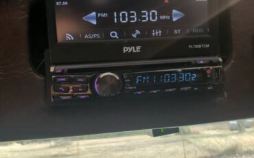 Dodge-van-1977-black-10