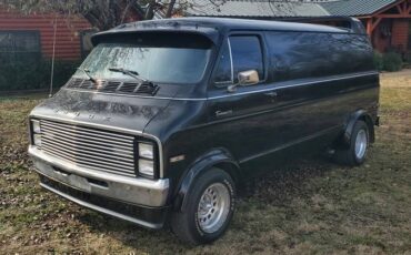 Dodge-van-1977-black
