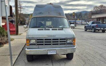 Dodge-van-1983-grey-3