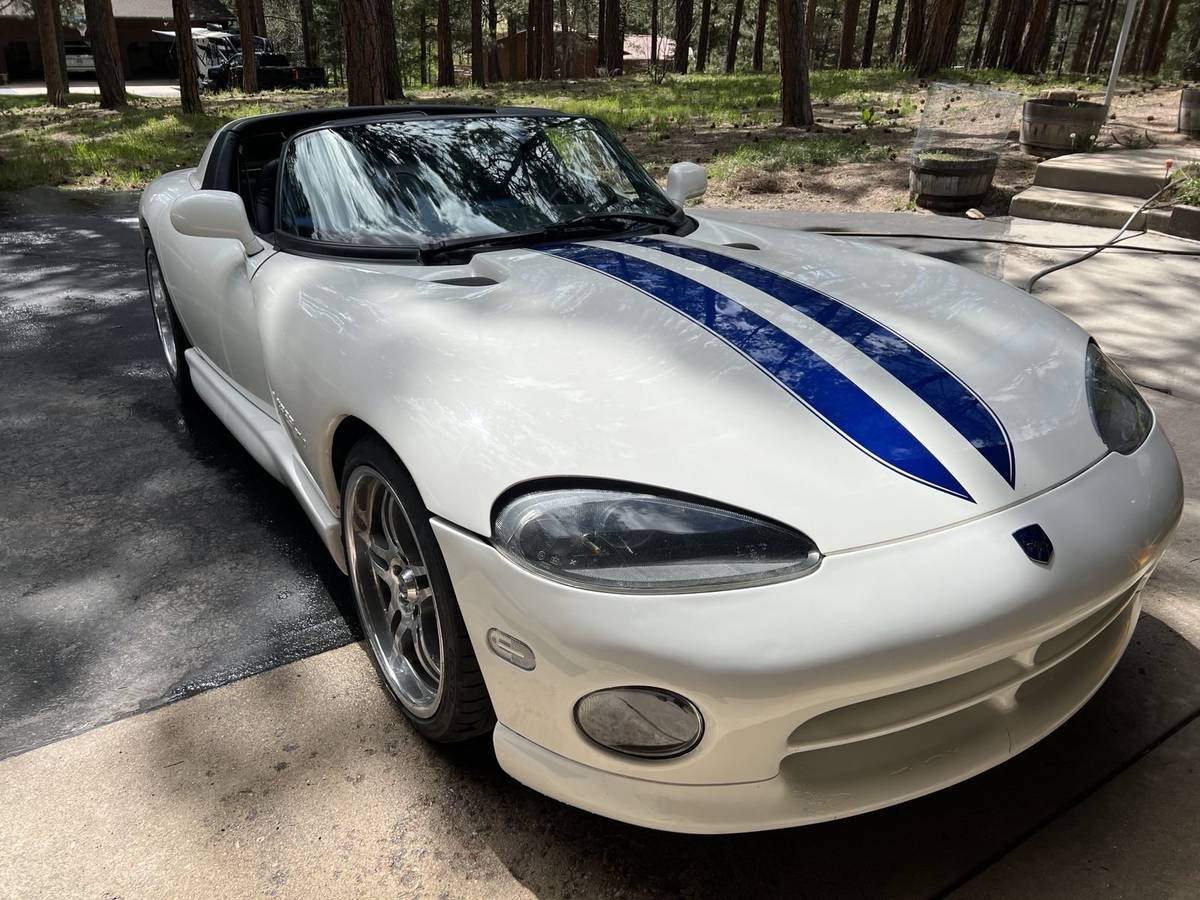 Dodge-viper-rt10-1996-white-2