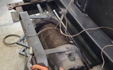 Dodge-w100-powerwagon-1970-black-1