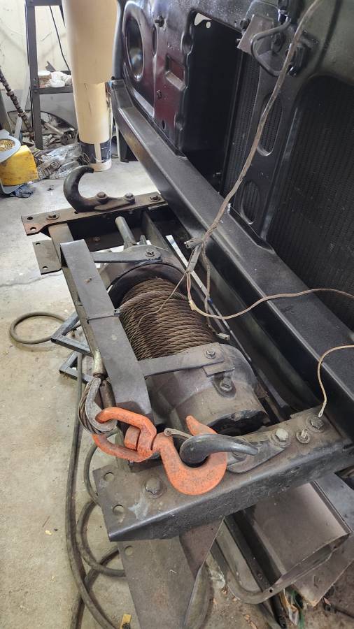 Dodge-w100-powerwagon-1970-black-1