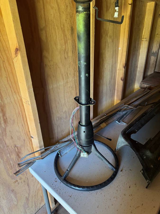 Dodge-w100-powerwagon-1970-black-10