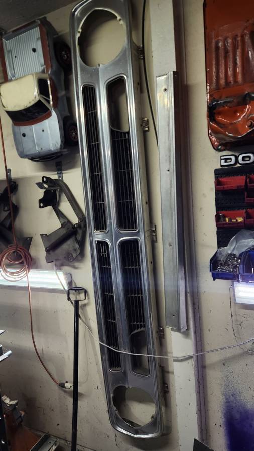 Dodge-w100-powerwagon-1970-black-16