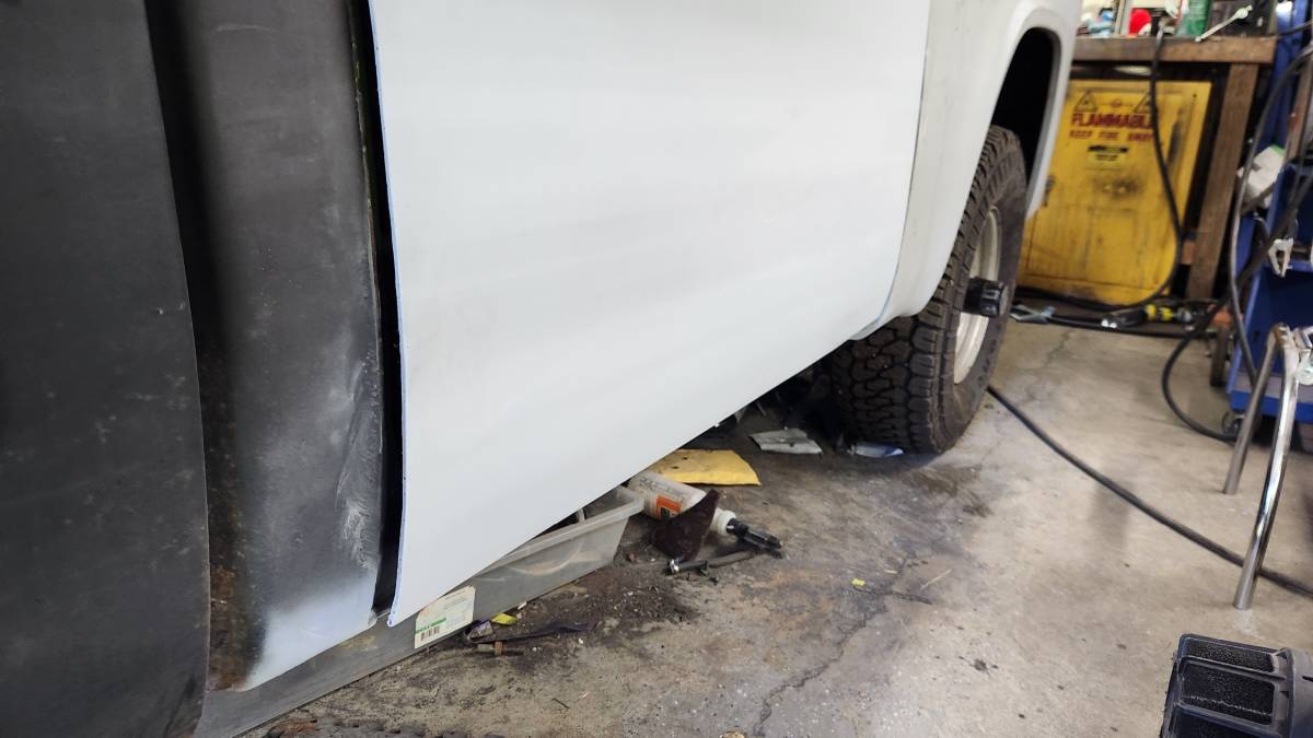 Dodge-w100-powerwagon-1970-black-17