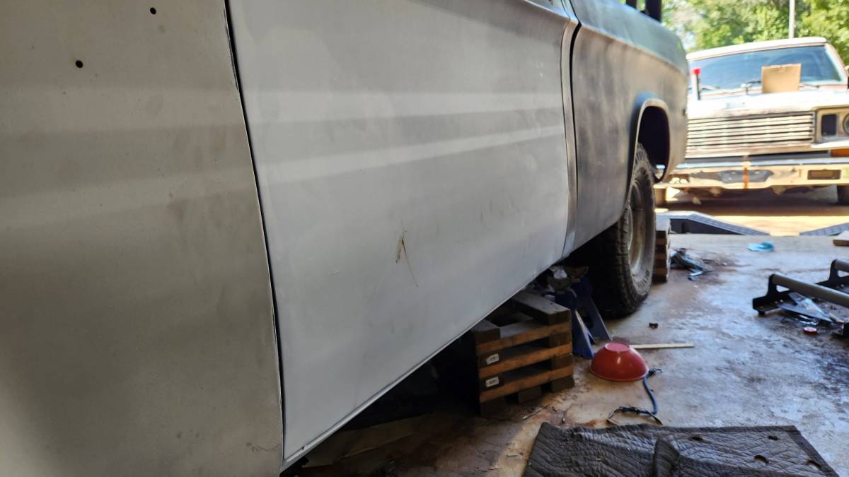 Dodge-w100-powerwagon-1970-black-20