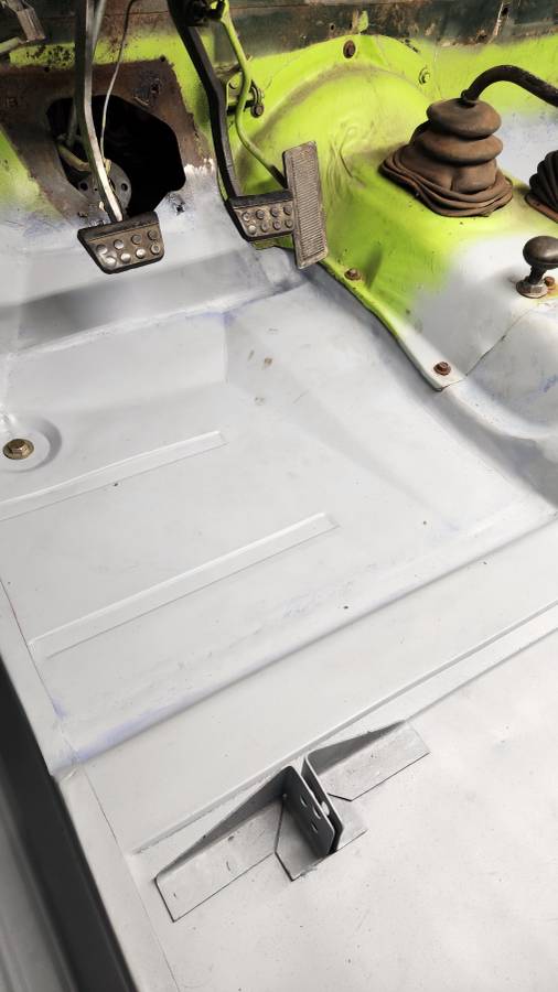 Dodge-w100-powerwagon-1970-black-3