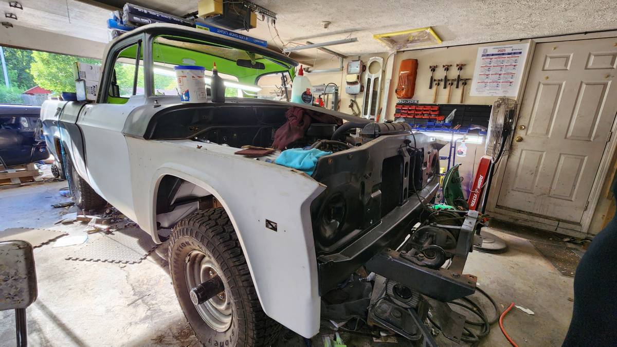 Dodge-w100-powerwagon-1970-black-5