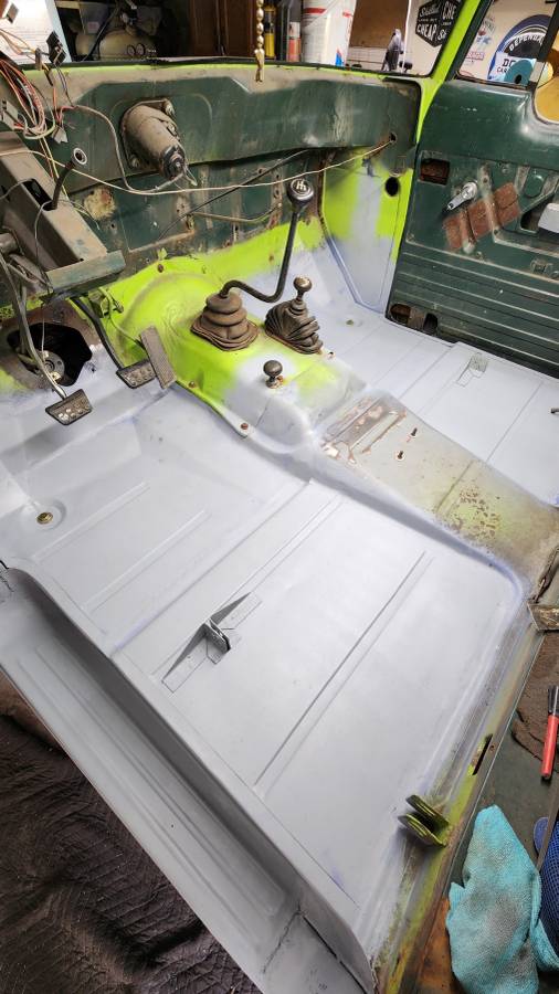 Dodge-w100-powerwagon-1970-black-7