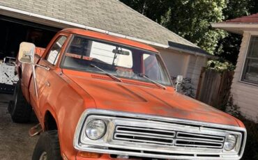 Dodge-w200-power-wagon-1972-34