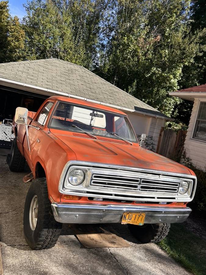 Dodge-w200-power-wagon-1972-34