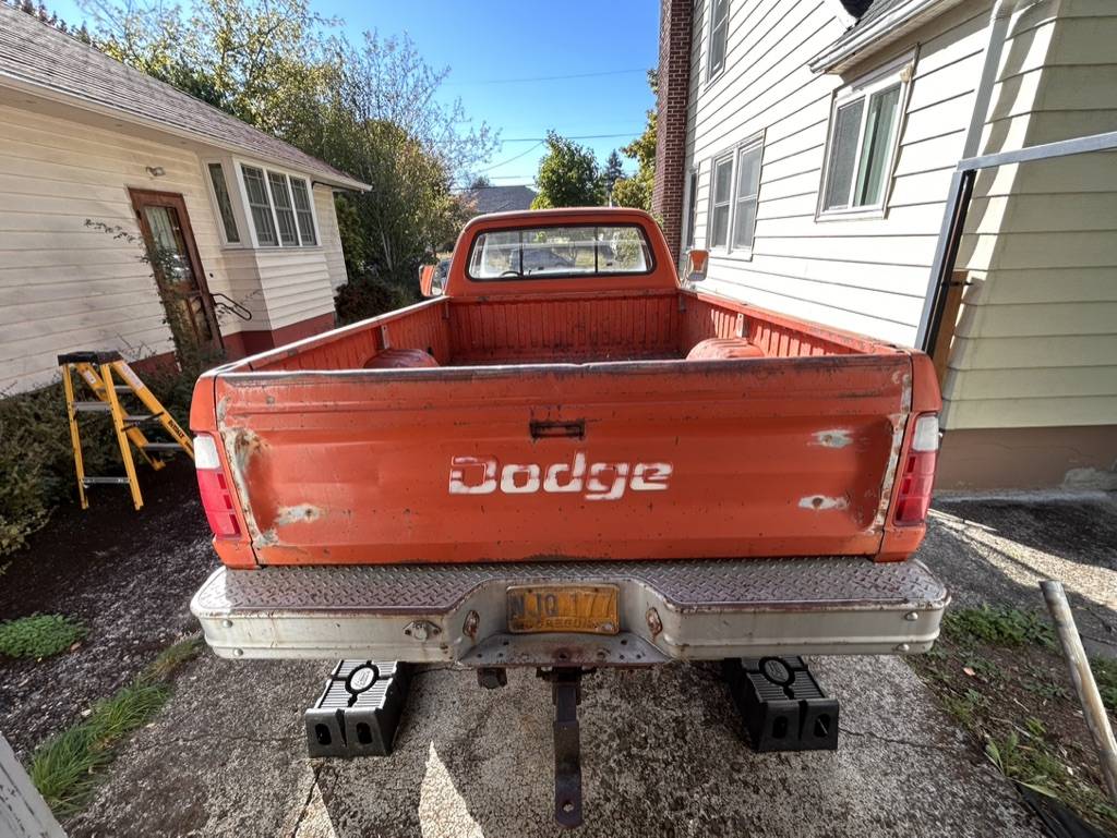 Dodge-w200-power-wagon-1972-6