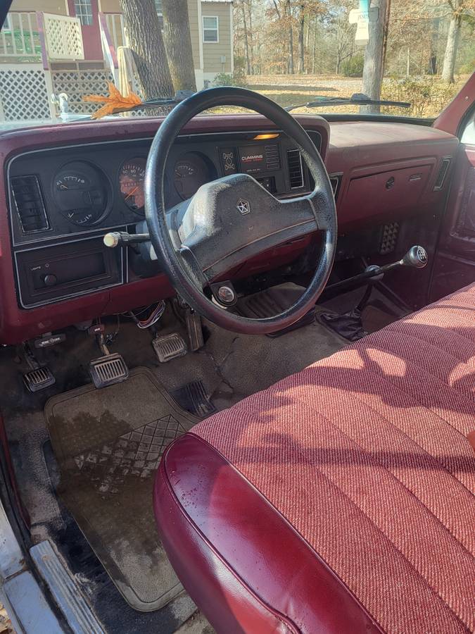 Dodge-w250-diesel-1990-red-6