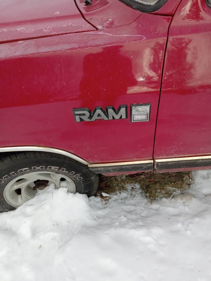Dodgeram150-1989-red-4