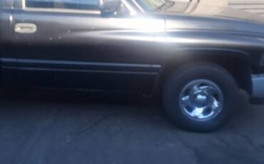 Dodgeram1500-1995-black-14