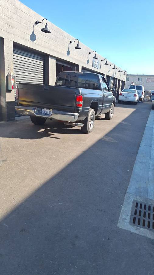 Dodgeram1500-1995-black-3