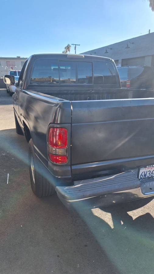 Dodgeram1500-1995-black-7