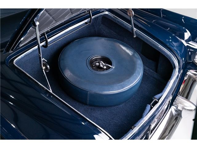 Dual-Ghia-1957-Convertible-14