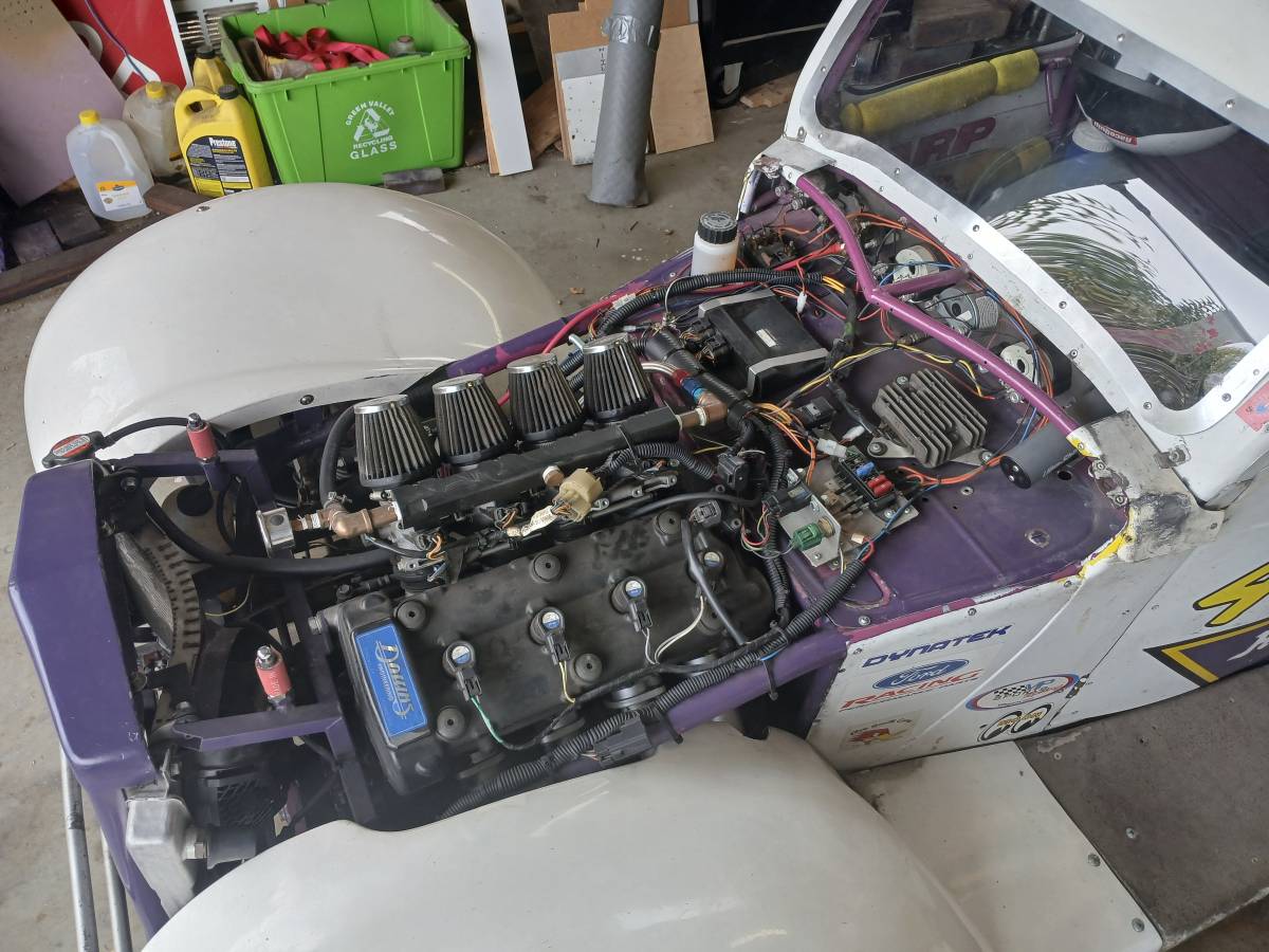 Dwarf-car-1990-white-4