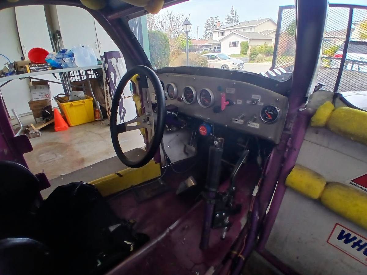 Dwarf-car-1990-white-7