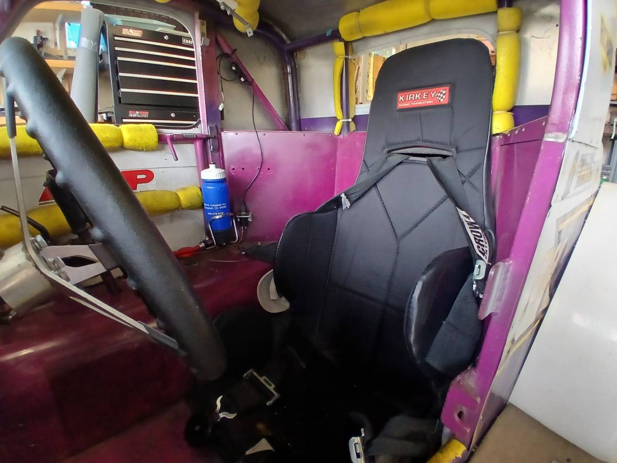 Dwarf-car-1990-white