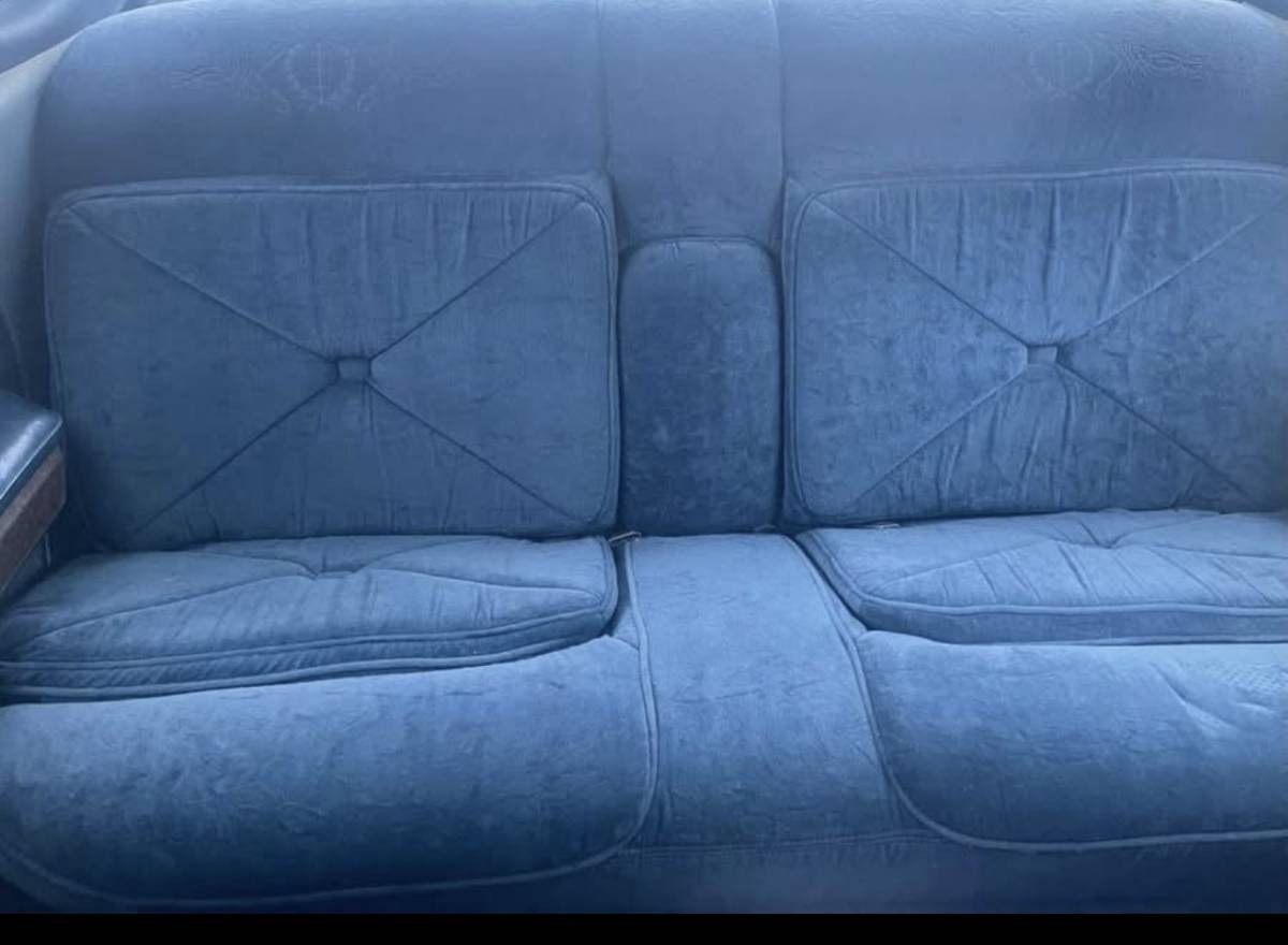 Elvis-lincoln-1975-blue-48