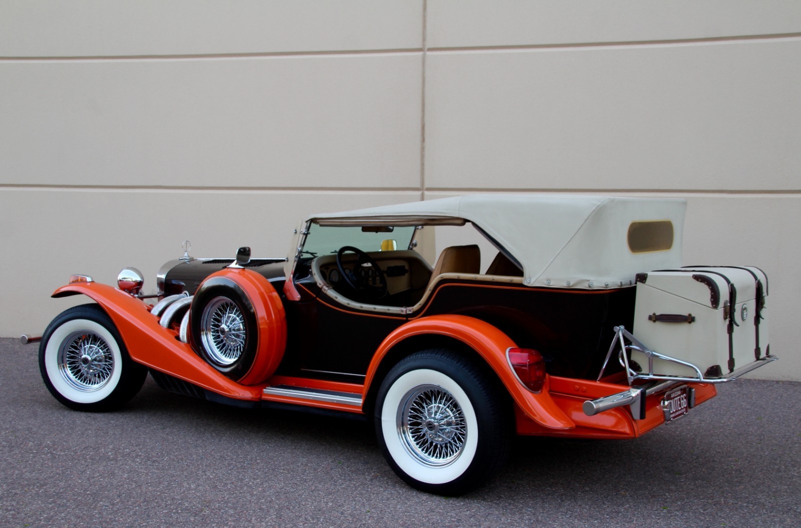 Excalibur-SS-Phaeton-Series-III-1975-Convertible-15