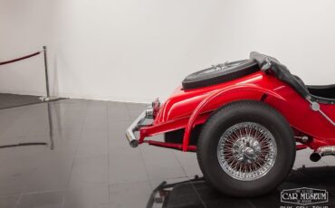 Excalibur-SSK-1966-Roadster-11