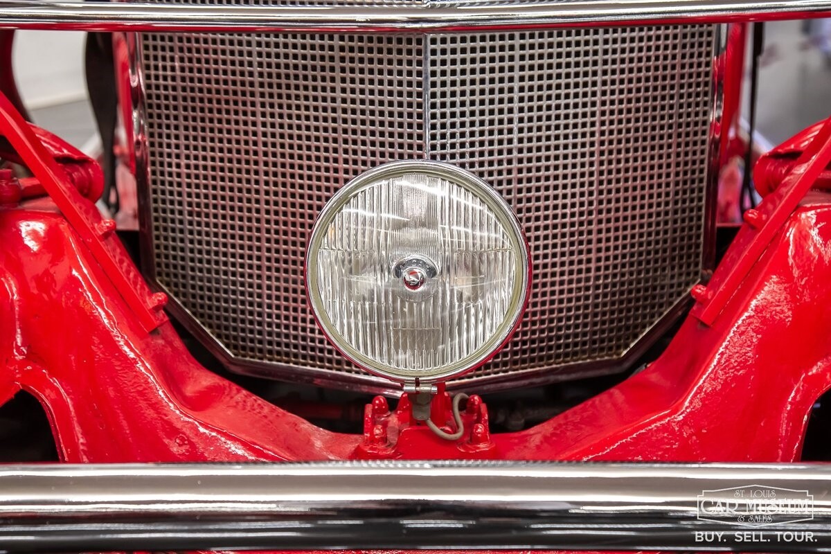 Excalibur-SSK-1966-Roadster-33