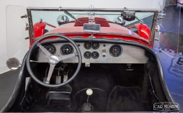 Excalibur-SSK-1966-Roadster-7