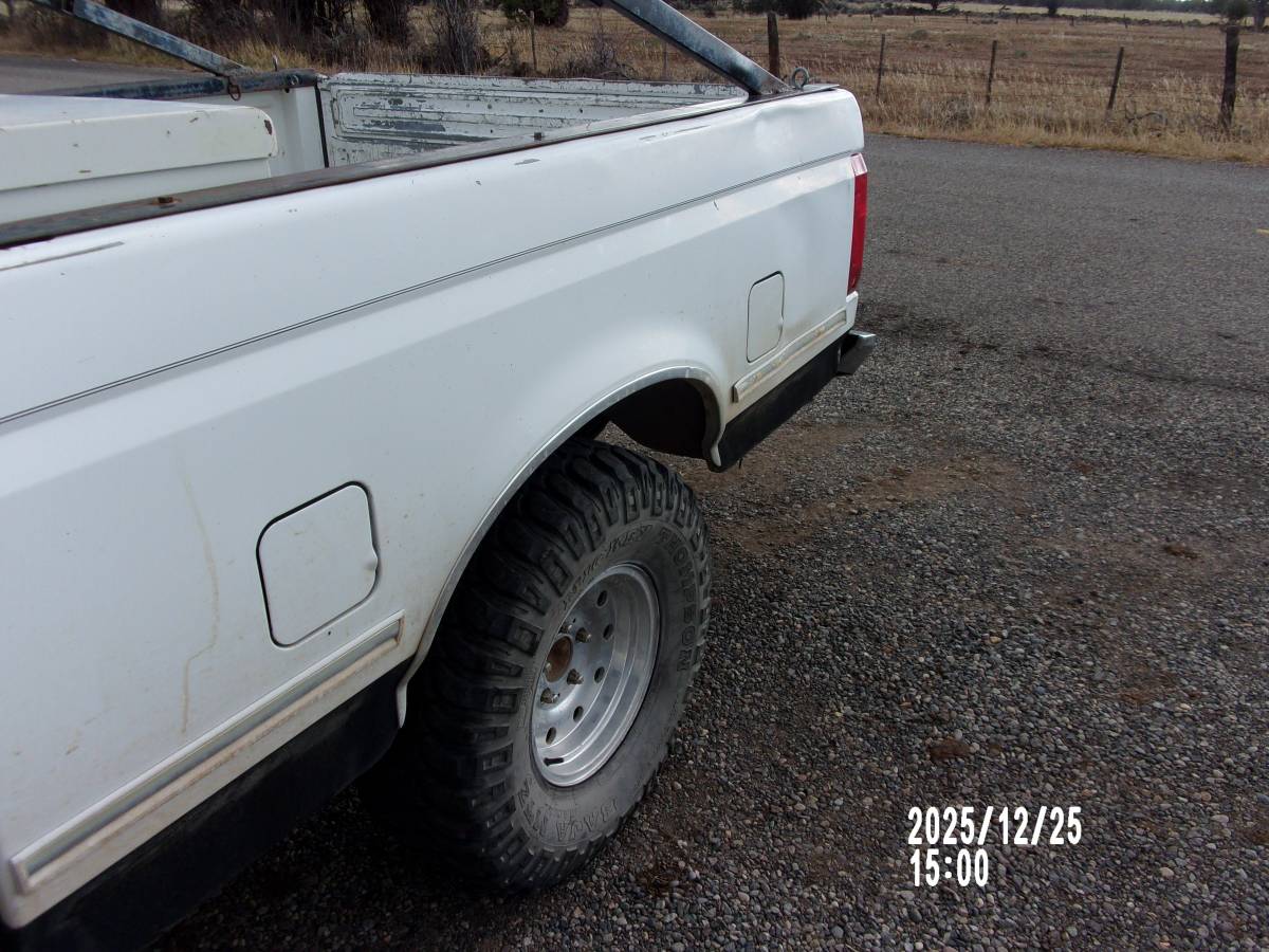 F150-4x4-xlt-1992-white-11