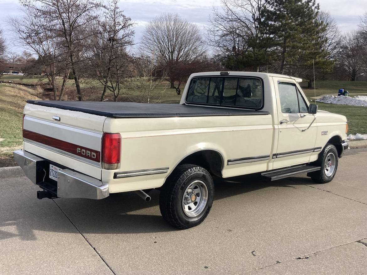 F15o-xlt-lariat-1988-white-50