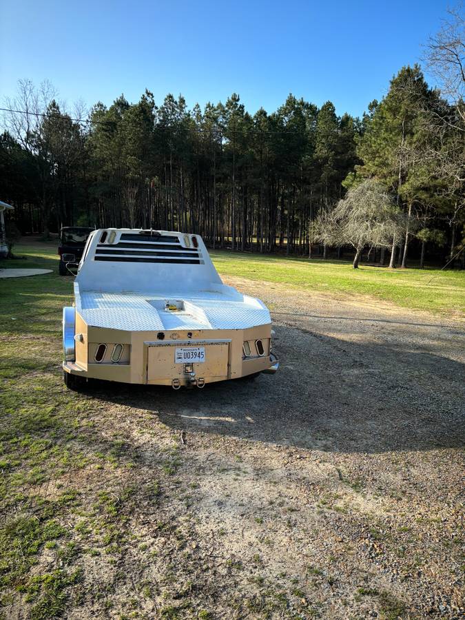 F350-western-hauler-diesel-1996-white-1