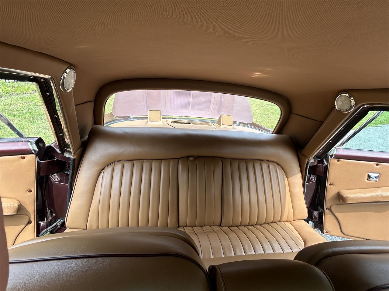 Facel-vega-Excellence-1960-Burgundy-Tan-7