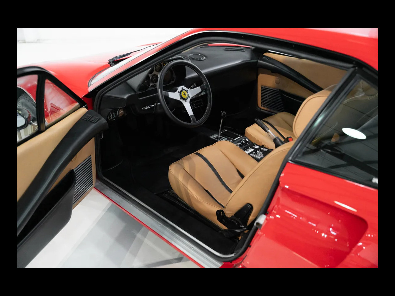 Ferrari-308-1976-Ambulance-12