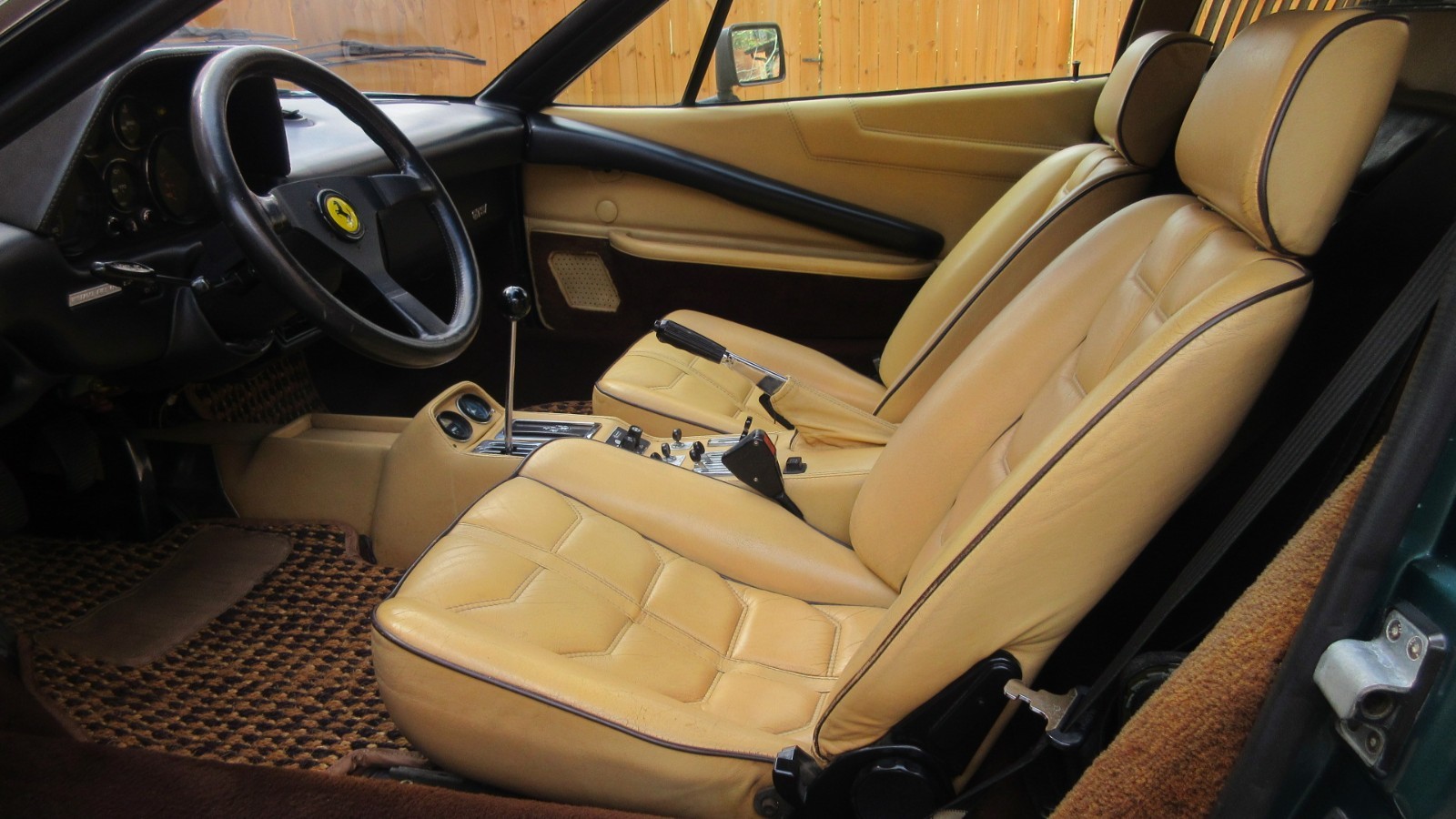 Ferrari-308-1983-Coupe-10