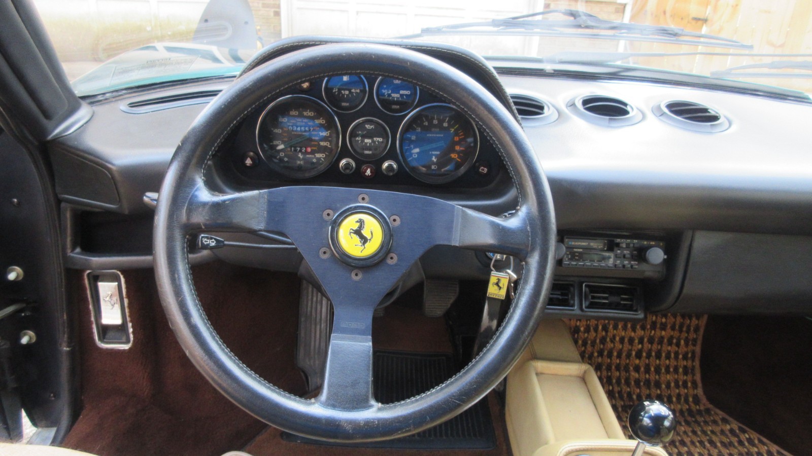 Ferrari-308-1983-Coupe-11