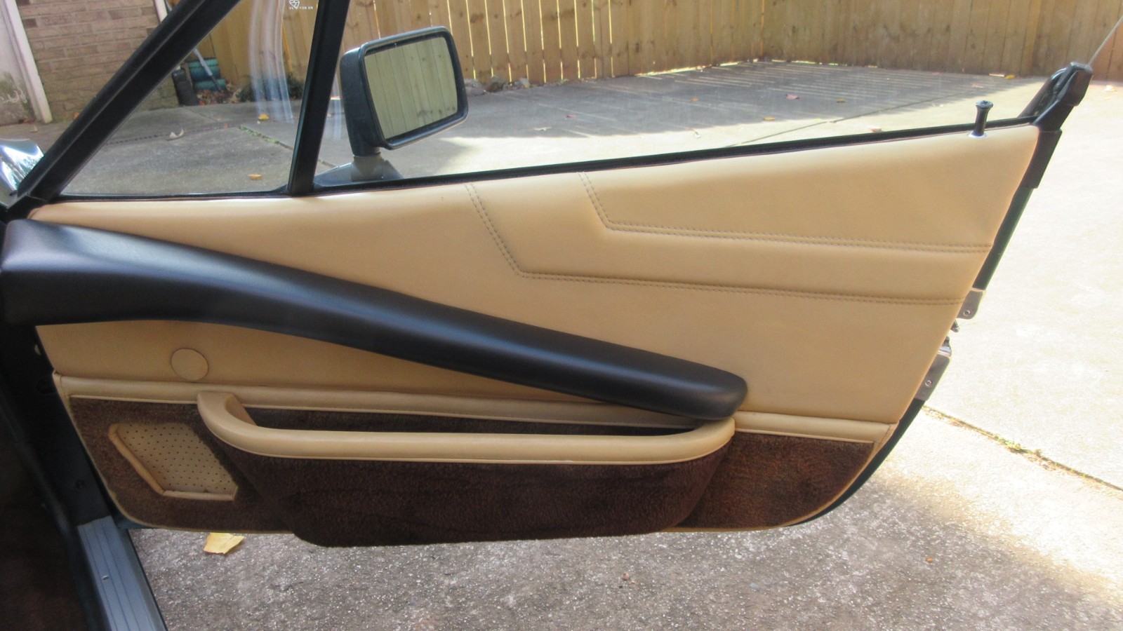 Ferrari-308-1983-Coupe-15