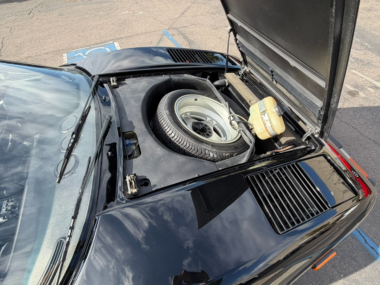 Ferrari-308-1985-Coupe-24