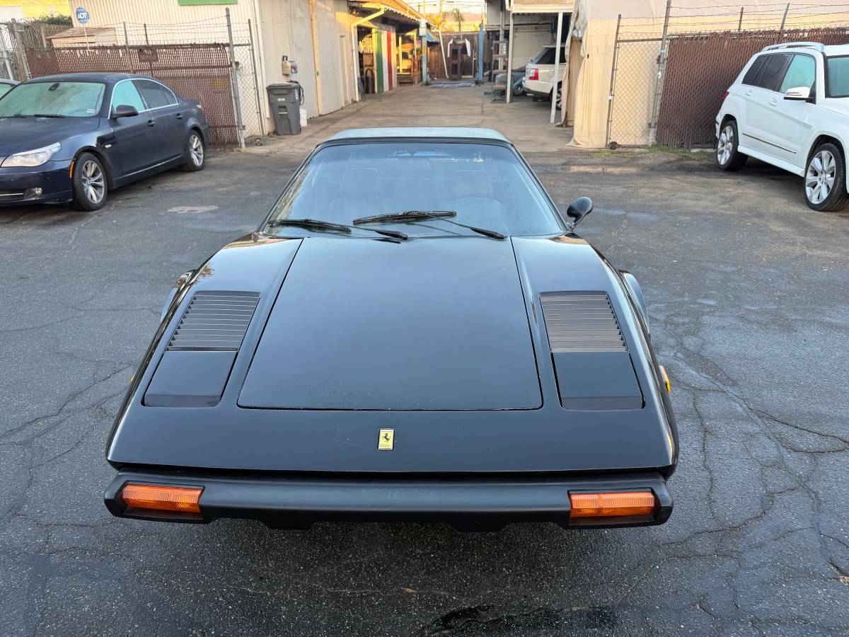 Ferrari-308-gts-1979-14