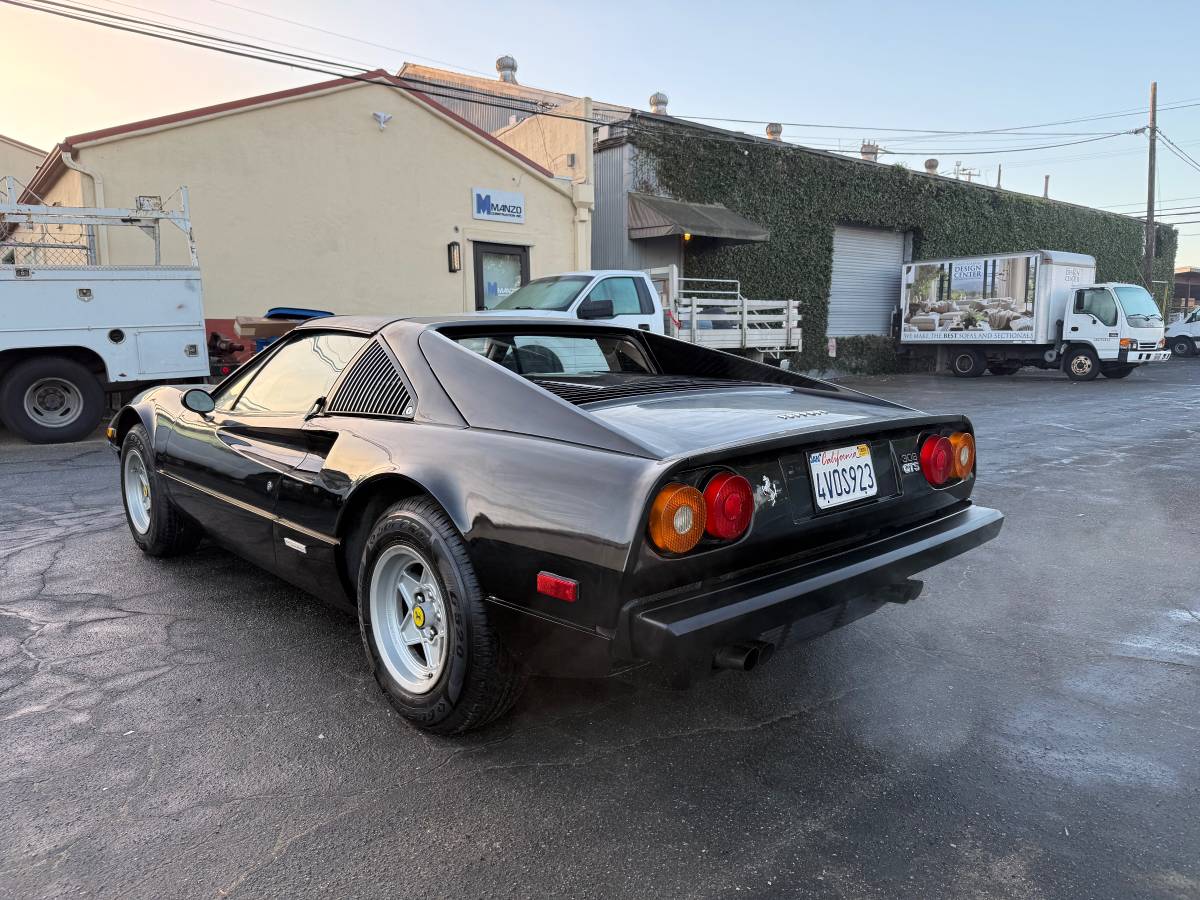 Ferrari-308-gts-1979-4
