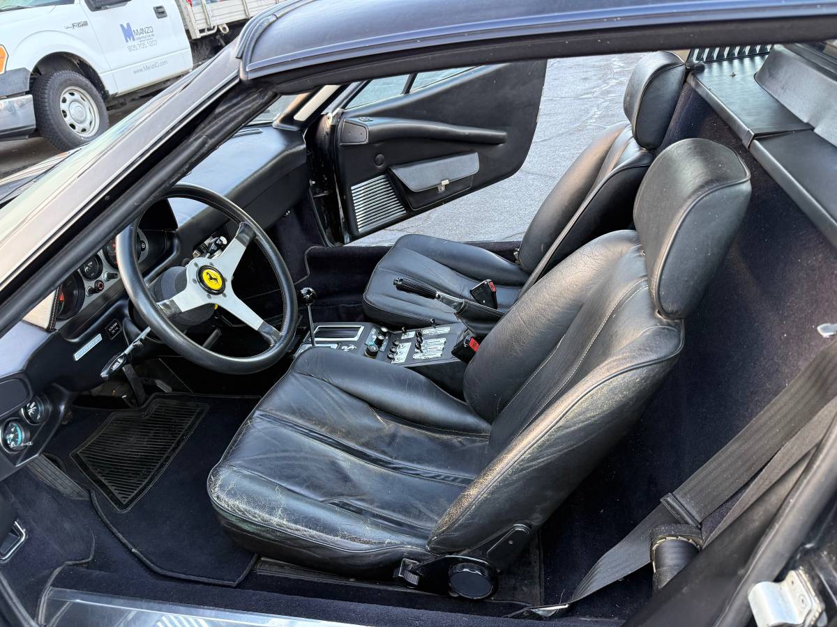 Ferrari-308-gts-1979-5