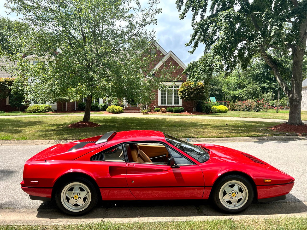 Ferrari-328-1989-Coupe-12