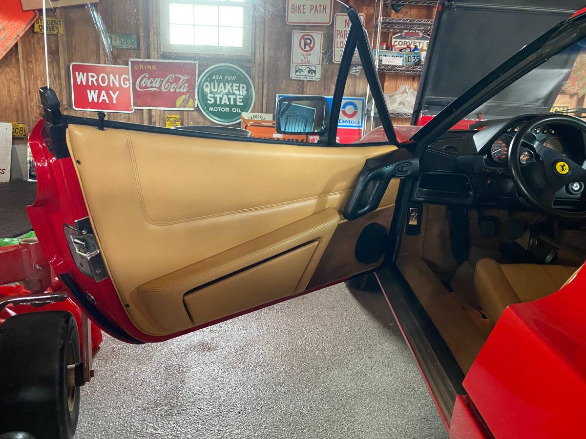 Ferrari-328-gts-1986-17