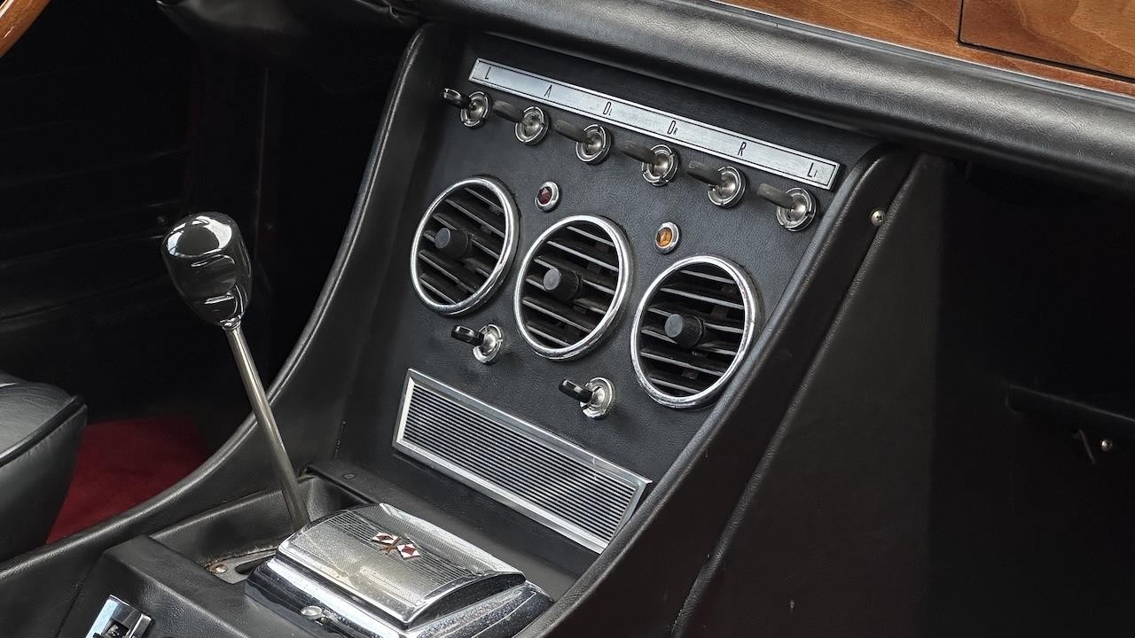 Ferrari-330GTC-1967-38